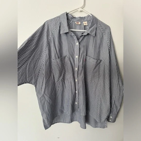 Levi’s Long Sleeve Women’s Shirt - Picture 2 of 9